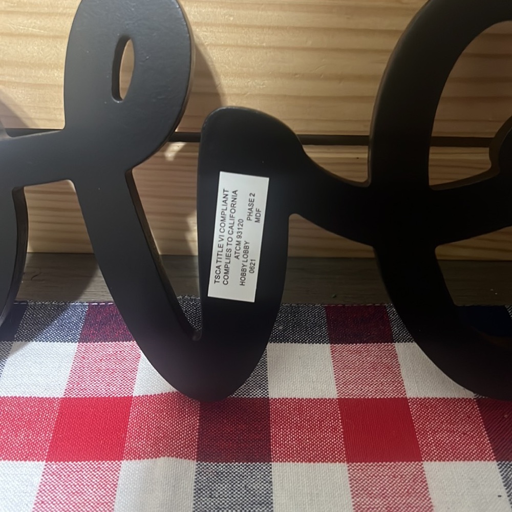 New Love Sign - Picture 3 of 3